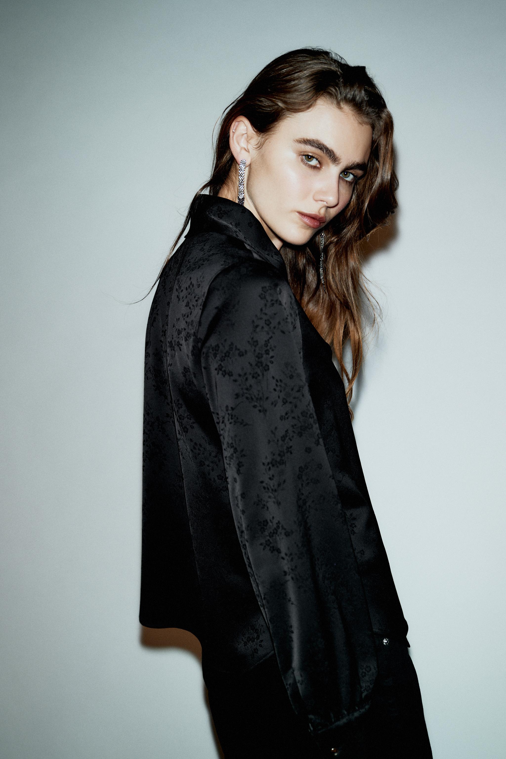 JACQUARD FLORAL SHIRT WITH BROOCH